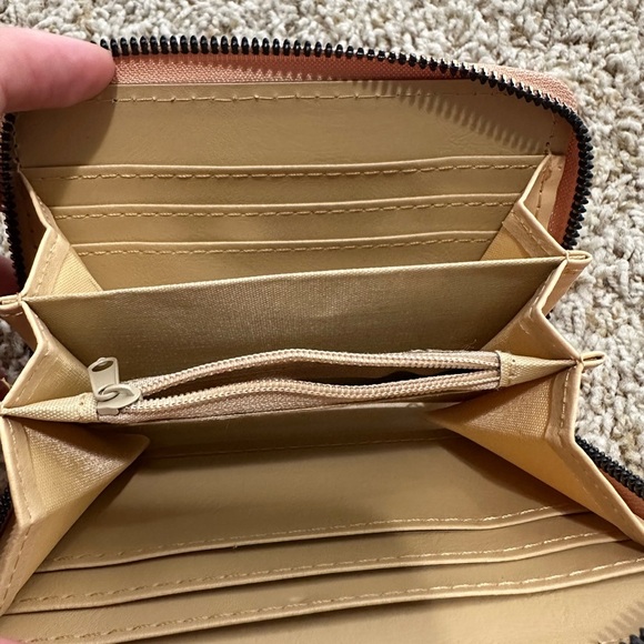 Floral Feathered Cork Wallet with Gold Detail with Zipper - Picture 2 of 5